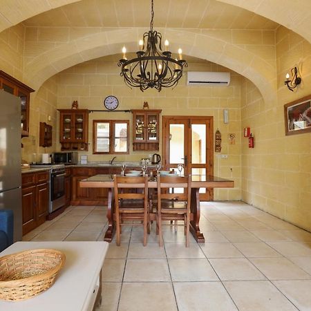 Superb Maltese Farmhouse With Private Pool Villa Victoria Exterior foto